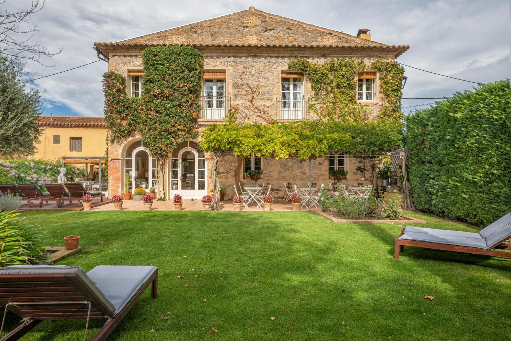 L'hort De Sant Cebria Bed & Breakfast